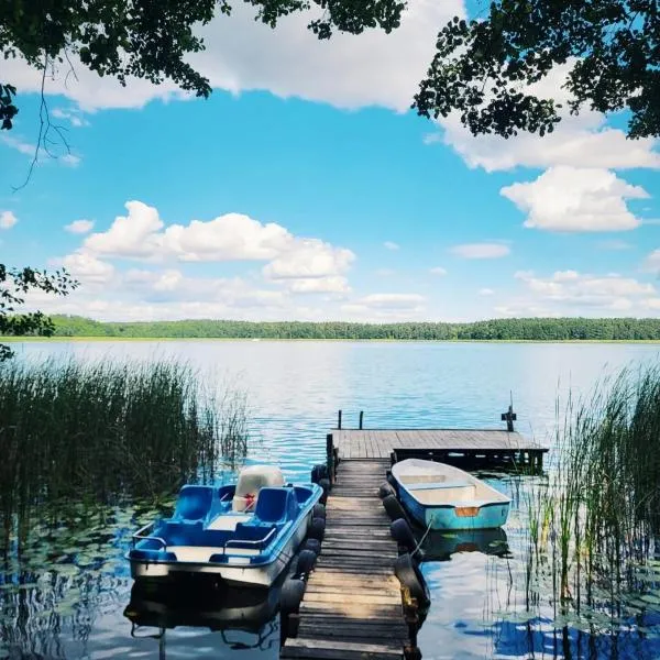 Dom nad jeziorem Mazury pomost segment 1, hotel di Kozin