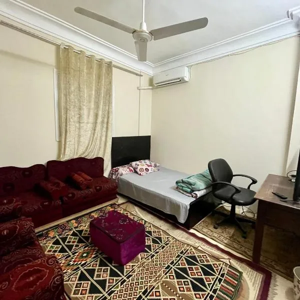 Full Flat - Affordable Budget, hotel in Cairo