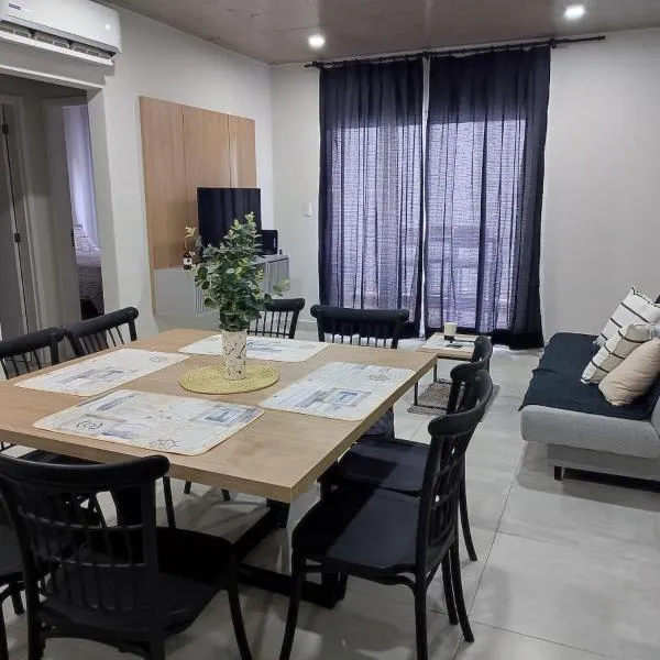 Impecable y nuevo, zona aeropuerto!, hotel in Asuncion