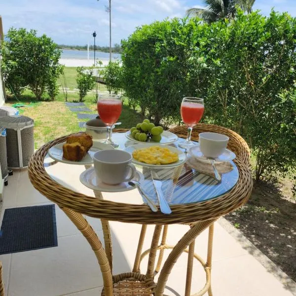 Golden Lake - Vista Lagoa