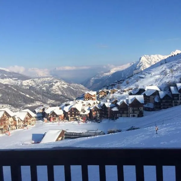 Valmeinier 1800 - Le Caribou - 3P - 41m2 - 6/7p - Pied des pistes, hotel a Valmeinier