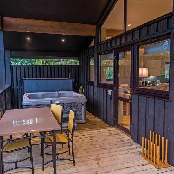 Brockwood Hall Lodges, hotel v mestu Duddon