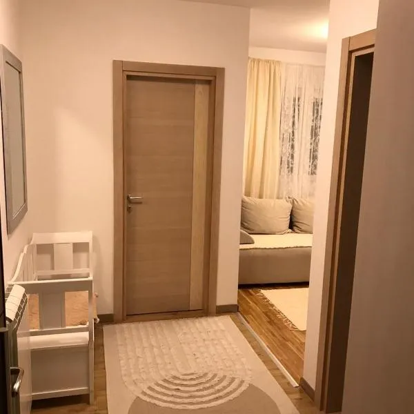 DežaVu, hotel in Ledine