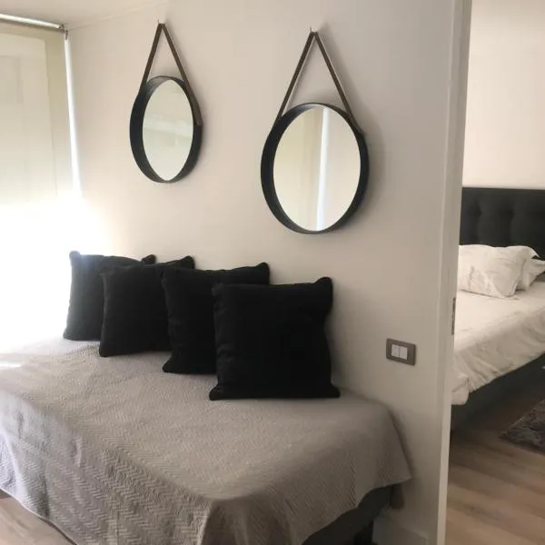 Cómodo ,impecable , 4 Mts Clinica las Condes, hotel u gradu Santjago