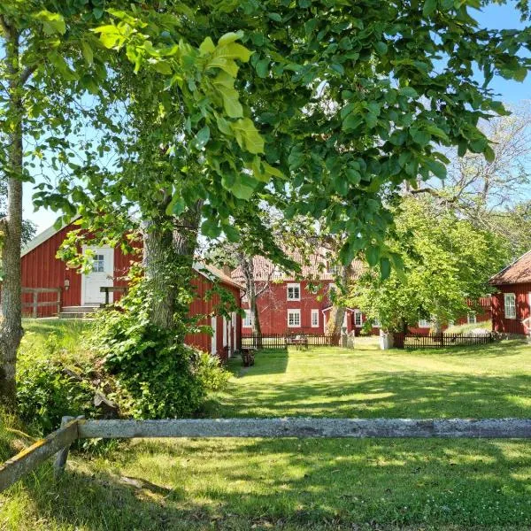 Tofta Gård Event&Boende, hotel v destinaci Ellös