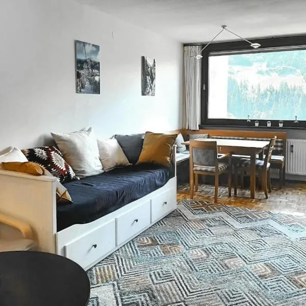 Cozy apartment w a view & own garden, hotell sihtkohas Bad Gastein