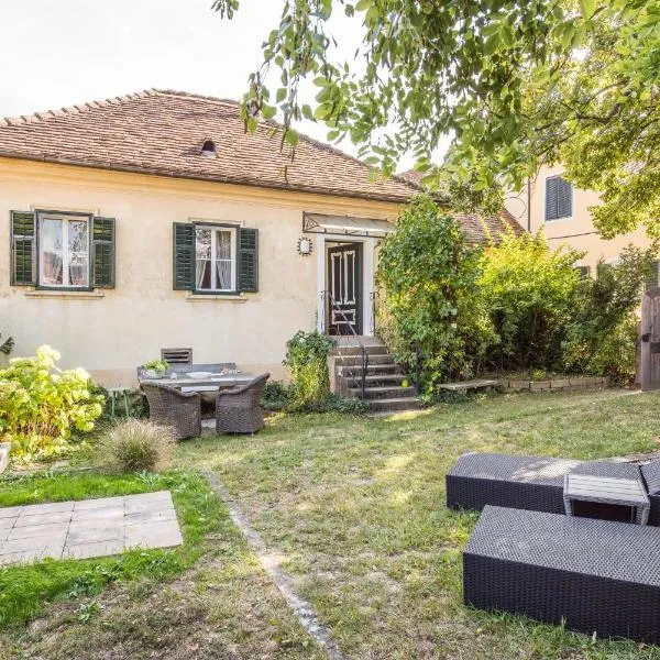 Ferienhaus Perner Gartenhaus unterm Lindenbaum, hotel v destinaci Pöllau