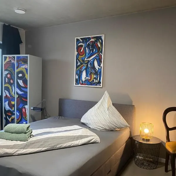 Studio-Sch8, hotel em Püttlingen