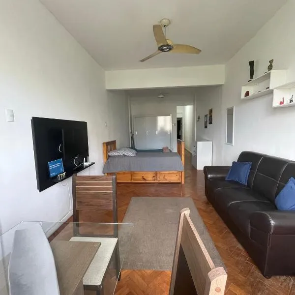 Apartamento a 200m da praia de Copacabana
