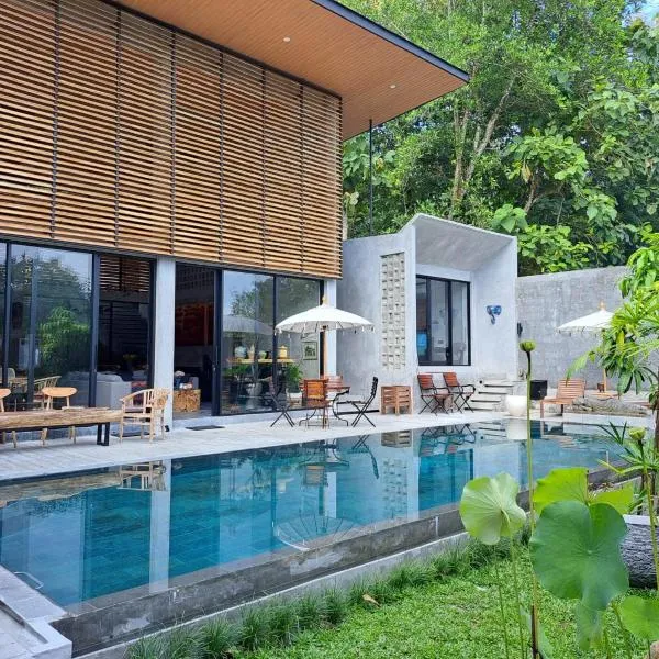 DJipangan Home โรงแรมในบันตุล