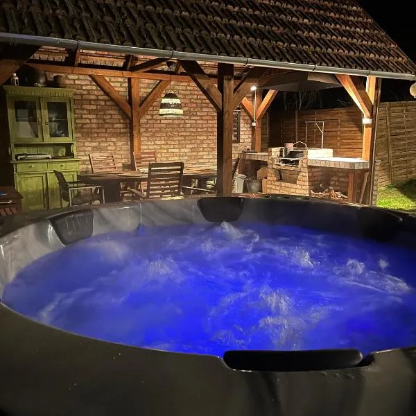 Padláskincsek Vendégház, hotel v mestu Nagybörzsöny