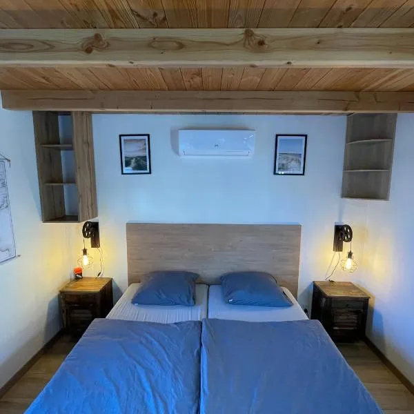 Bed & Bike Gasthuus Texel, hotel v destinaci Den Burg