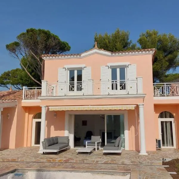 Villa Petit Boucharel, hôtel à Fréjus
