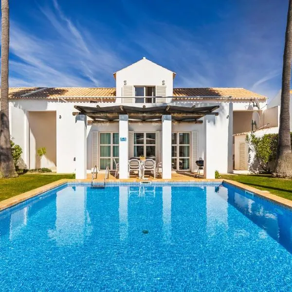 Villa Luz do Atlantico by OCvillas, hotel in Galé
