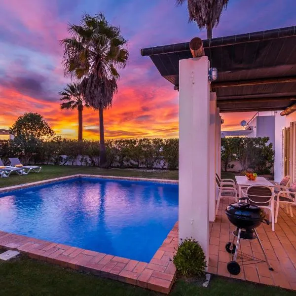 Villa Luz do Atlantico by OCvillas, hotel en Galé