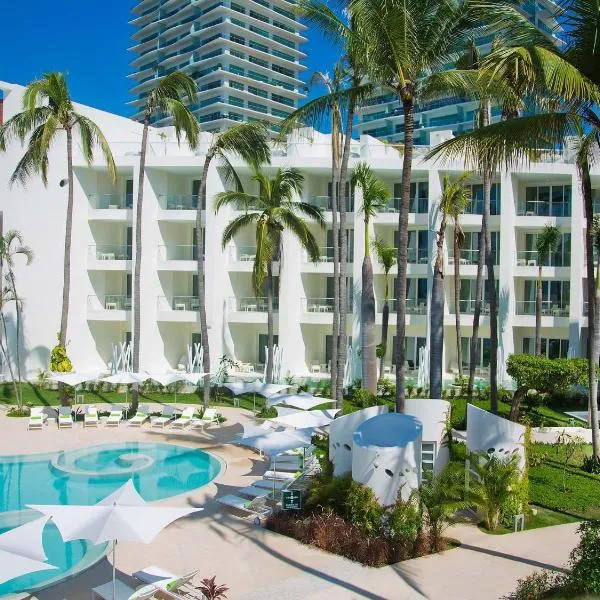 Krystal Grand Puerto Vallarta - All Inclusive, hotel in Puerto Vallarta