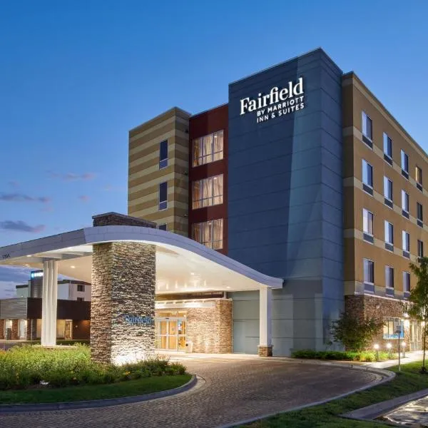 Fairfield Inn & Suites by Marriott Chicago O'Hare, hotell i Des Plaines