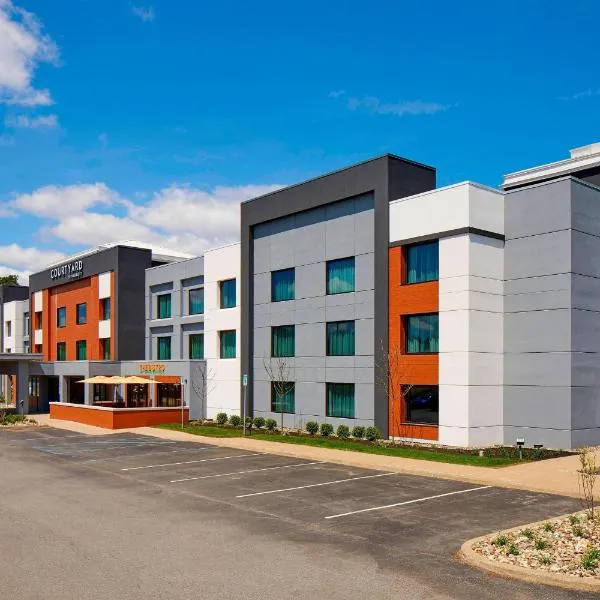 Courtyard by Marriott Albany Thruway، فندق في ألباني