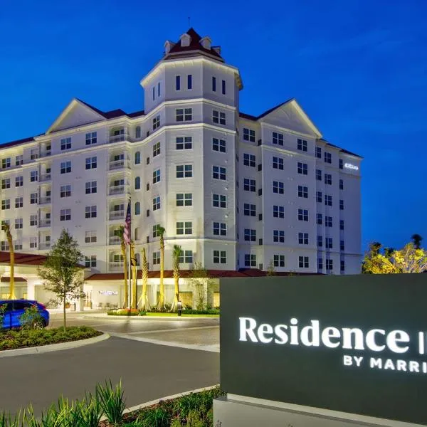 Residence Inn by Marriott Orlando at FLAMINGO CROSSINGS Town Center、オーランドのホテル