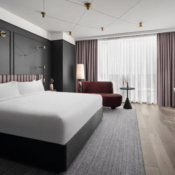 Renaissance Milwaukee West Hotel, hotel a Wauwatosa