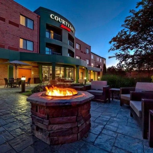 Courtyard by Marriott Memphis Southaven, khách sạn ở Hernando