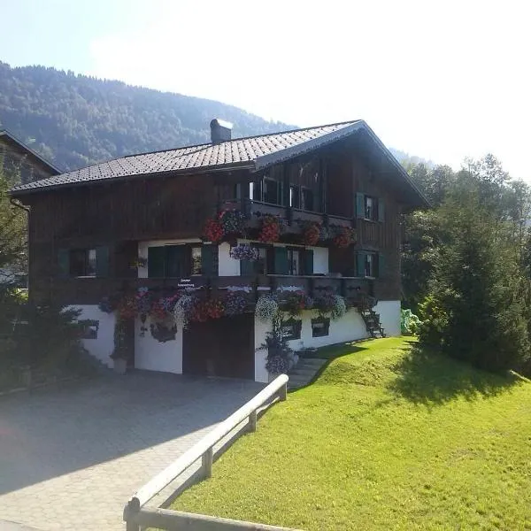 Apartment Jaegerhaus, hotel em Andelsbuch