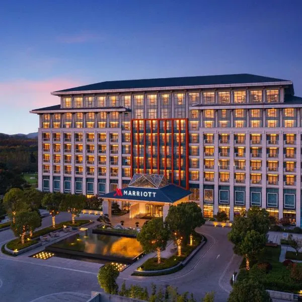 Wuxi Marriott Hotel Lihu Lake, hotel v destinaci Wu-si