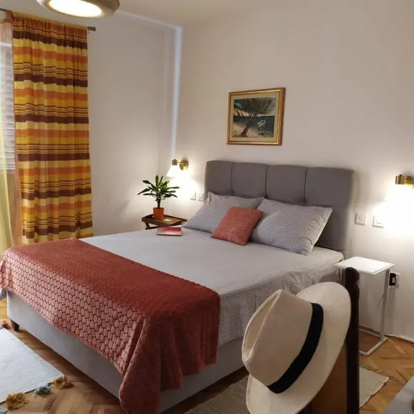 Cozy Apartments Danica Novalja - Ground floor, hotel u gradu Novalja