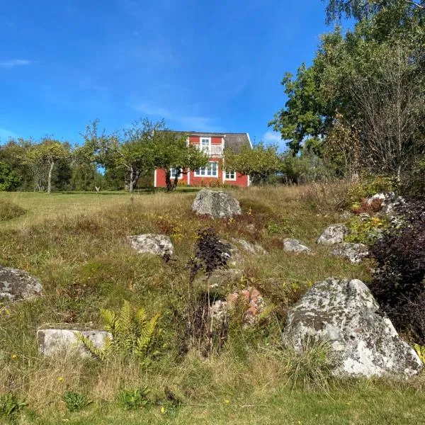 Naturnära hus utanför Reftele närhet till Isaberg och High Chaparral, hotel v destinaci Reftele