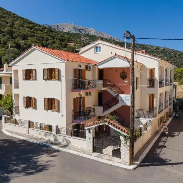 Alexatos Studios & Apartments, hotel a Ayia Evfimia