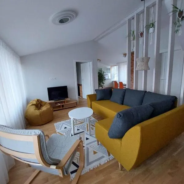 Maple Park Apartment, hotel in Kaunas