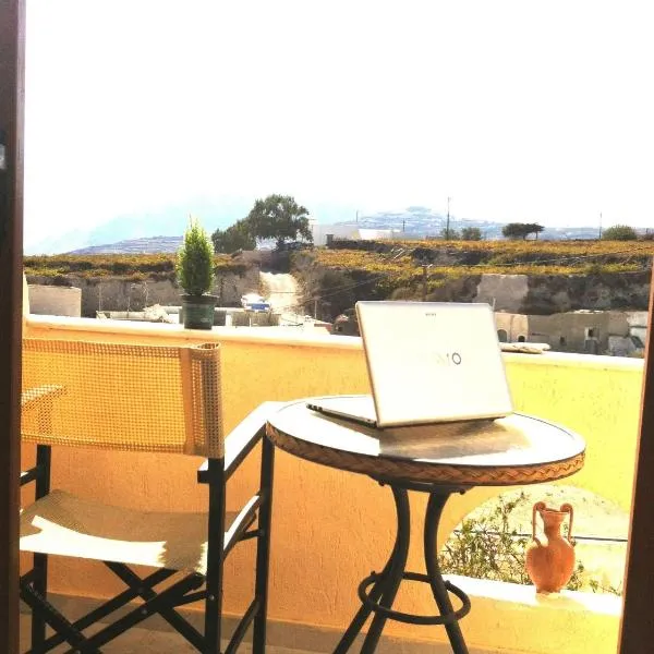 Emmanouela Studios & Villas, hotel a Karterados