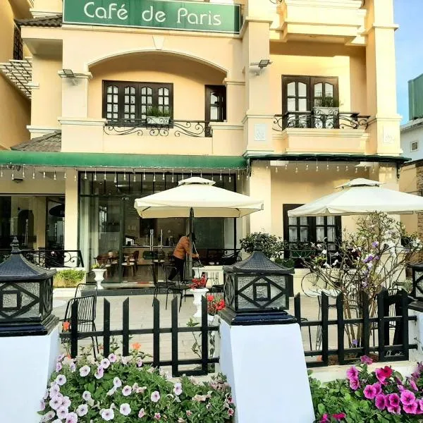 Le Petit Paris Dalat Hotel, hotell i Da Lat