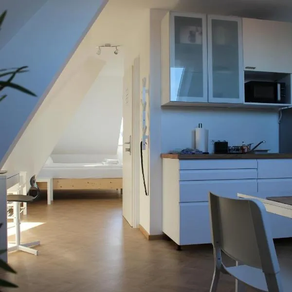 Haus Semmi, hotel v destinaci Fürstenfeld