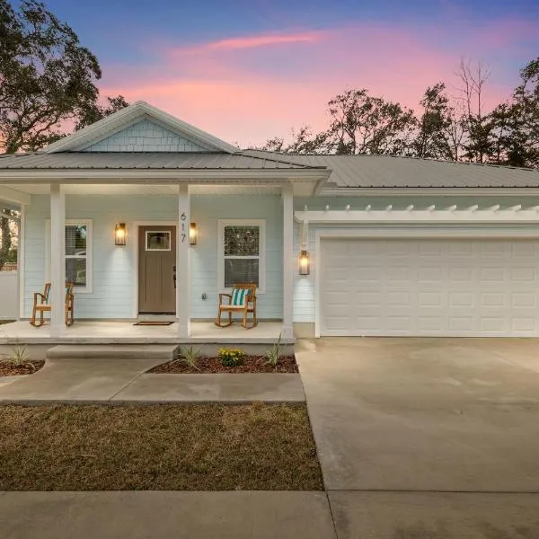 Brand New Entire Home close to beach, Hotel in St. Augustine