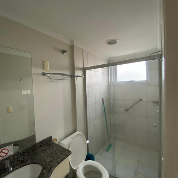Flats próximo ao Shopping Singapura - pode descer com bebidas para o Park Aquático 02 - Foto 3