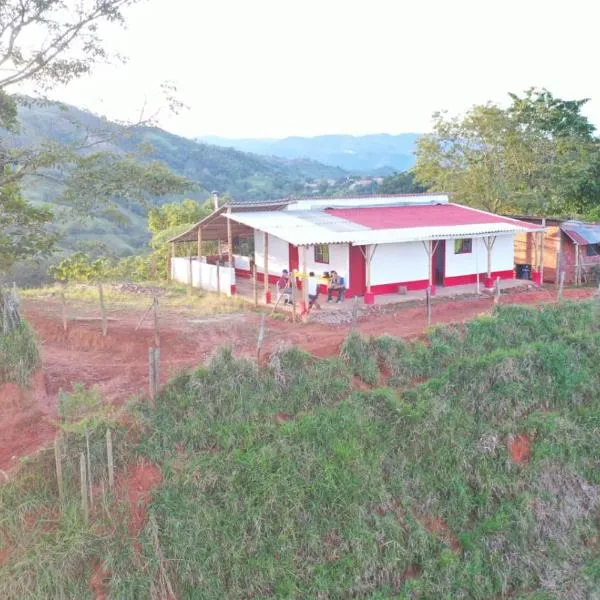 Ecohotel Casa de Descanso La Pradera, Hotel in Confines