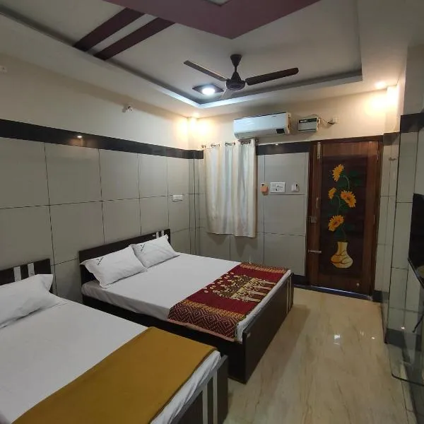 Sar Raj S R RESIDENCY, hotell i Ranipet