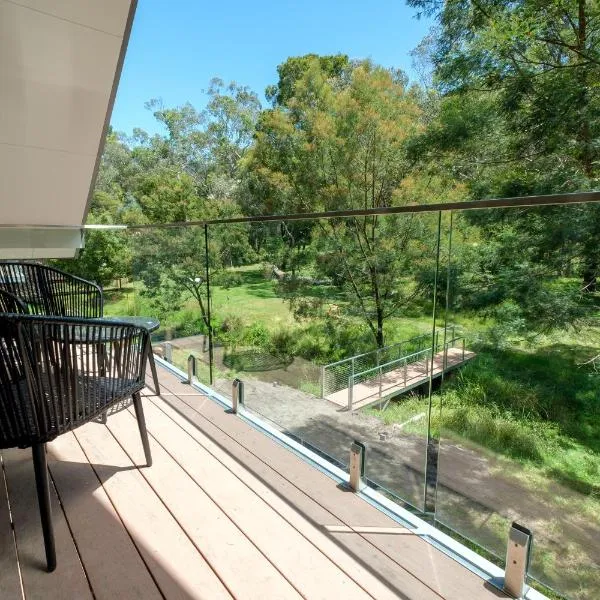 Serenity HG4 4Br 3&half Ba with Absolute National Park Frontage, hotel en Halls Gap