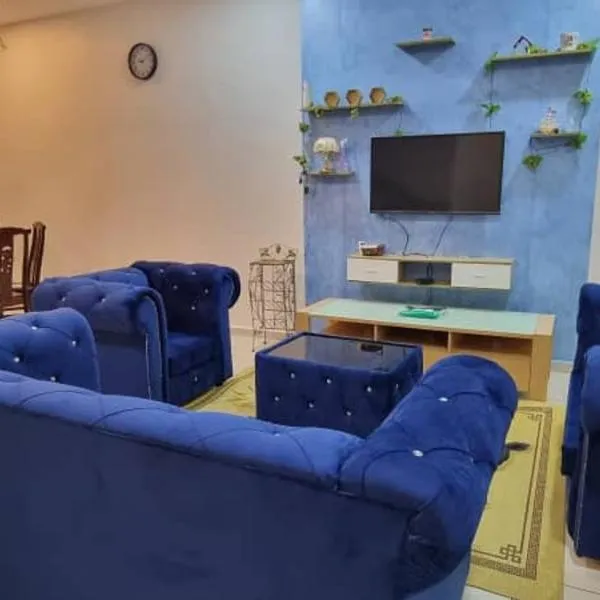 Flora Homestay Jenjarom, מלון בJenjarum