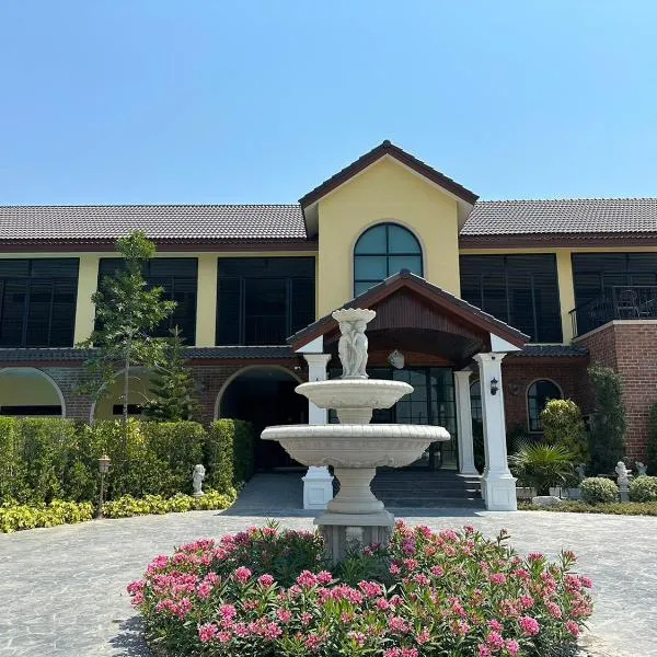 CottagePine Rayong Resort&Cafe, hotel v destinaci Ban Ko Kloi