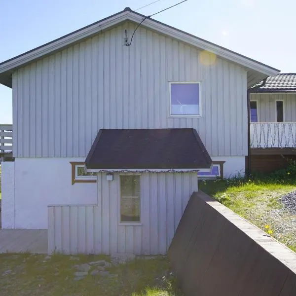 Small apartment Havøysund, hotel a Måsøy