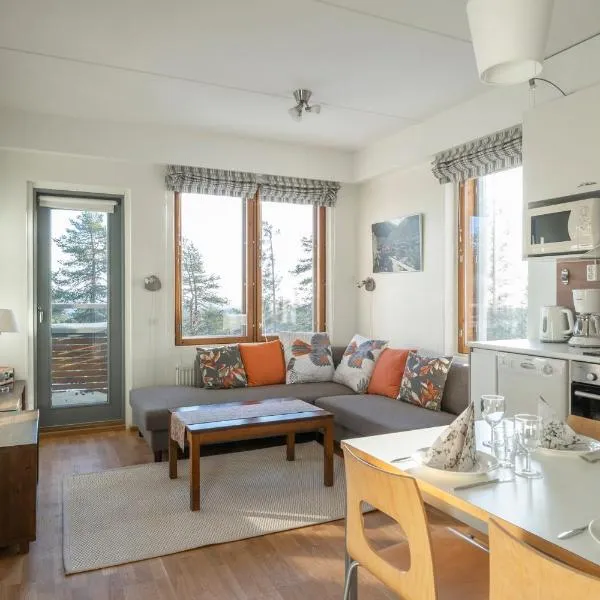 Ski-Inn PyhäSuites, отель в Пухатунтури