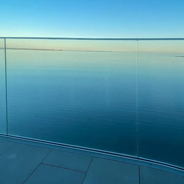 Amazing sea view apartment, hotel i Aarhus