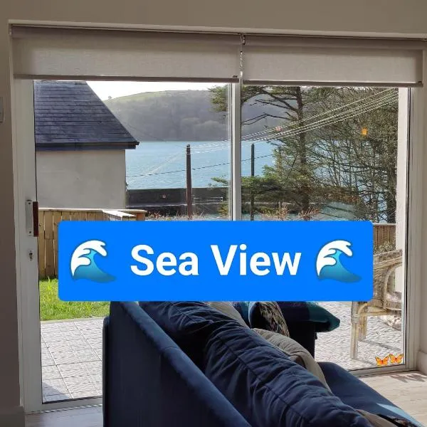Crow's Nest Glandore - 2 - Self Catering, hotel v destinaci Glandore