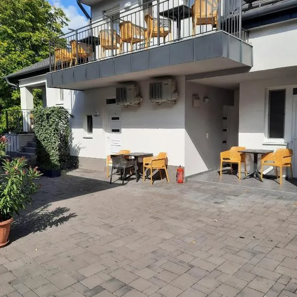 Silver Boglár Apartman, hotel v destinaci Balatonboglár