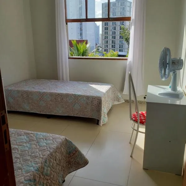 Espaço Inteiro para 08 pessoas próximo a área hospitalar em BH, hotel in Belo Horizonte