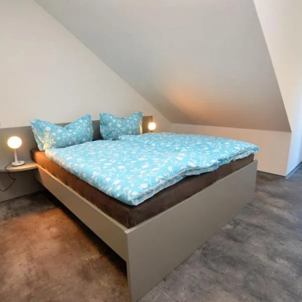 Cozy Forest Adventure Stay, hotel in Železná Ruda