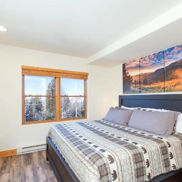Bear Creek Lodge 309C by Alpine Lodging Telluride, hotel en Telluride