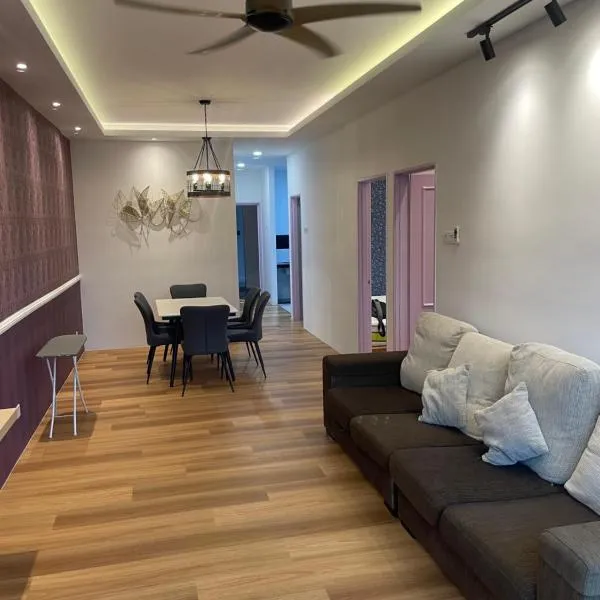 Cameron Homestay Adik Aisyah Purple Romance for Islam, hotel in Tanah Rata